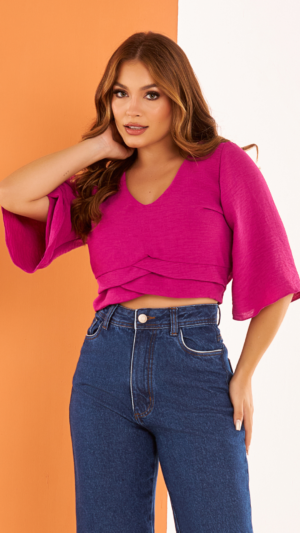 Cropped com detalhes